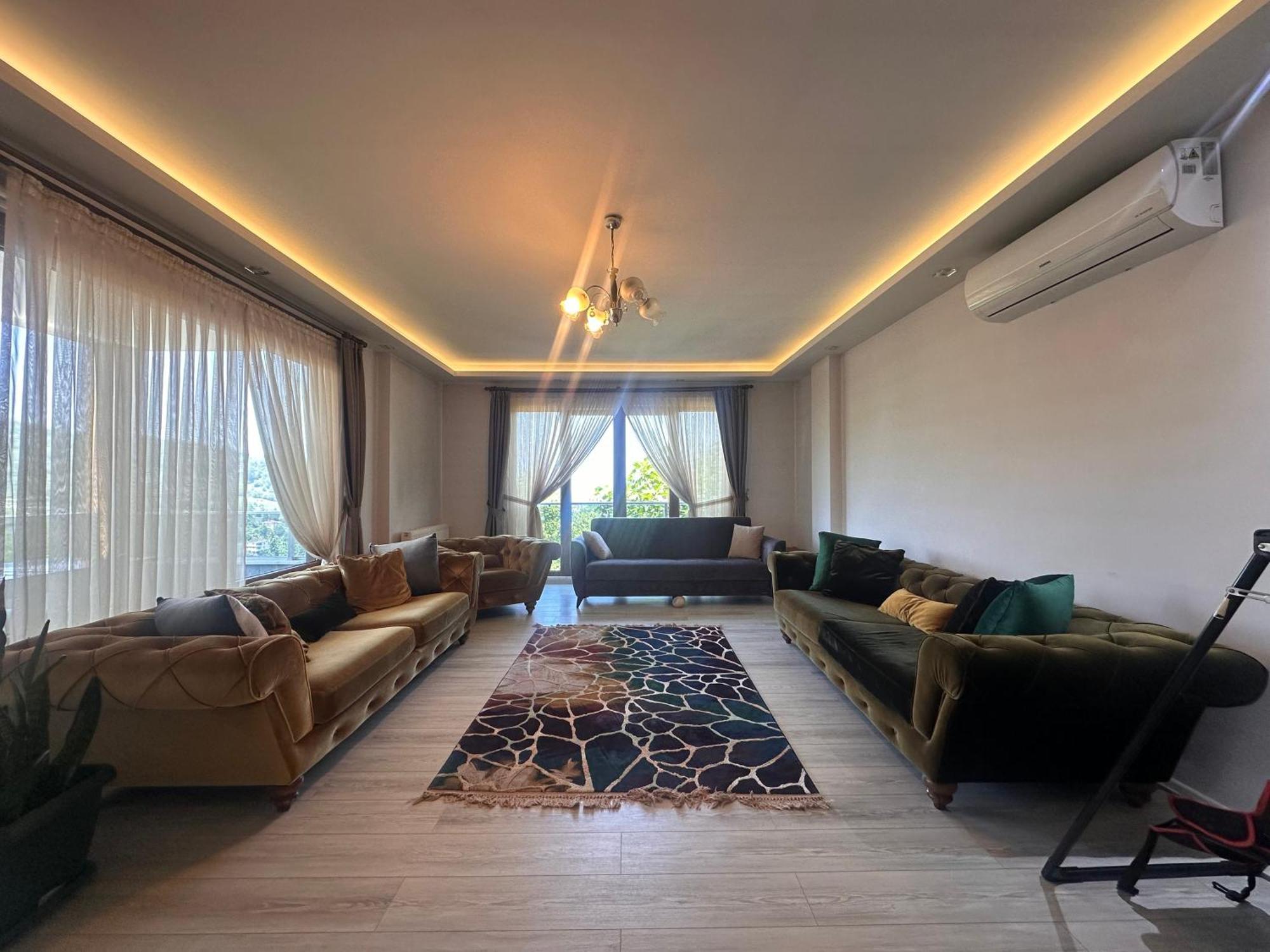 Apartment De&ne 2 *